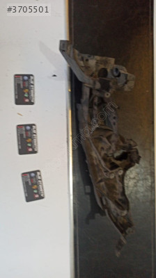 8k0805607b A4 SOL FAR ALT BRAKETİ