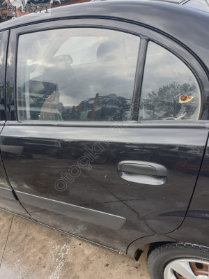 kia rio 2010 çıkma sol arka kapı (son fiyat)