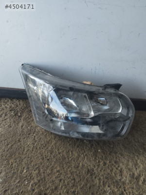 Ford transit 2022 sağ ön far