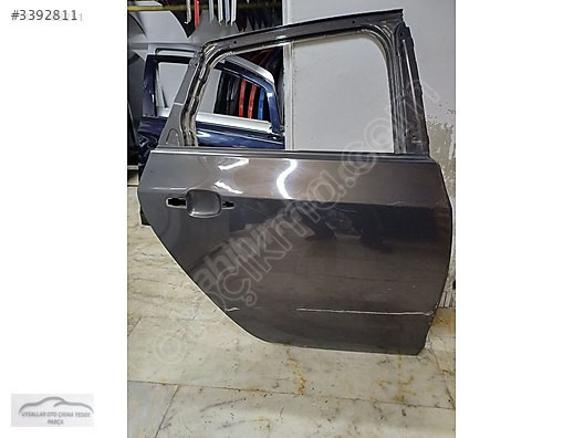 Opel Astra j çıkma orjinal sağ arka kapı