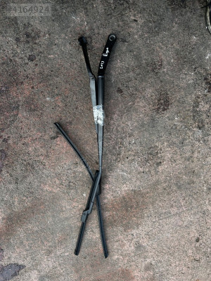 FIAT EGEA ÇIKMA SILGI SİLECEK KOLU