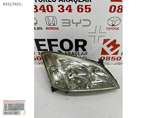 TOYOTA COROLLA H.B SAĞ FAR ÇIKMA ORJİNAL YEDEK PARÇA