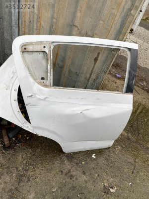 CHEVROLET AVEO T300 HB SAĞ ARKA KAPI - ÖZIŞIK ÇIKMA PARÇA