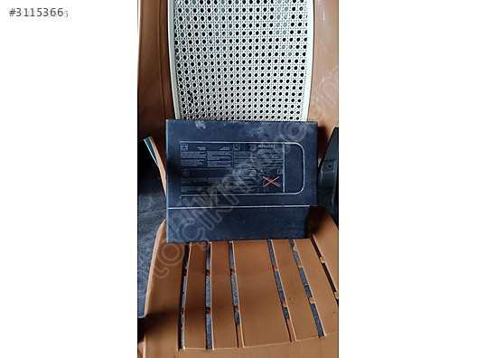 Renault Fluence akü üst kapağı orijinal