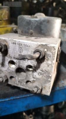 RENAULT CLIO  ABS beyni 7700432641
