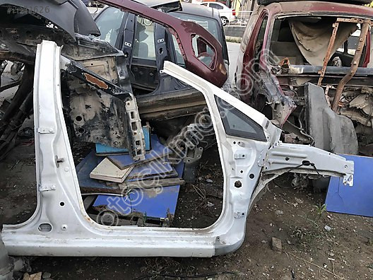 Fiat Linea için Sağ Marşpiyel - Oto Çıkma Parçaları