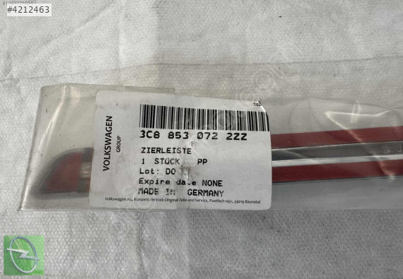 VOLKSWAGEN PASSAT CC ÖN SAĞ KAPI ÇITASI 3C88530722