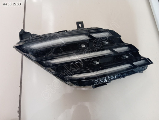 2022 2025 Peugeot 3008 sol gündüz farı