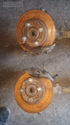 Renault 5 sağ sol tasiyici kaliper