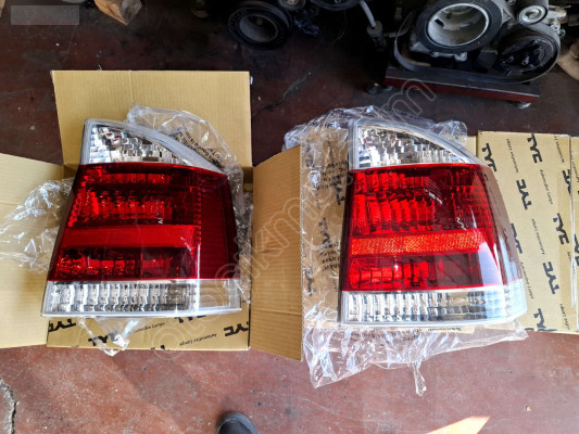 ÖZMEN OPEL VECTRA C SAĞ ARKA STOP LAMBASI BEYAZ