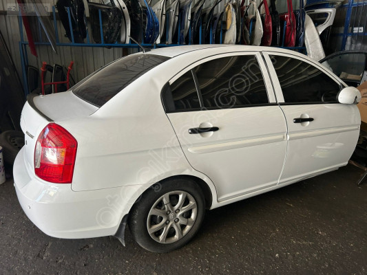 HYUNDAI ACCENT ERA DOLU KESME ARKA ORJİNAL HATASIZ