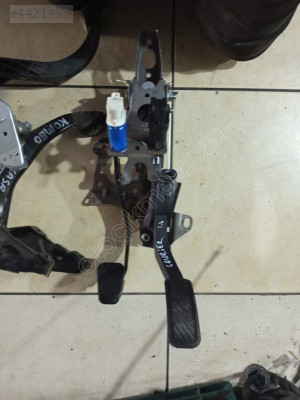 FORD COURİER 1,6 FREN PEDALI