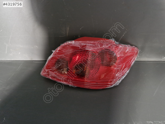 PEUGEOT 307 SAĞ ARKA STOP LAMBASI SIFIR 2001-2006