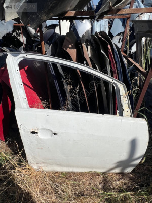 Opel Astra J çıkma ön sağ kapı orjınal çıkma beyaz