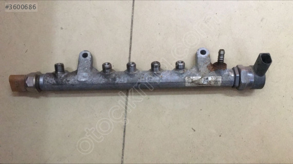 VOLSWAGEN AMAROK ENJEKTÖR KÜTÜĞÜ 03L130089K