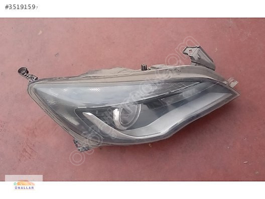 Opel Astra J Modeli Sağ Zenon Far - Mertler Oto Yedek Parça