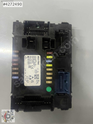 00522176440 FİAT EGEA 1.4 SİGORTA KUTUSU