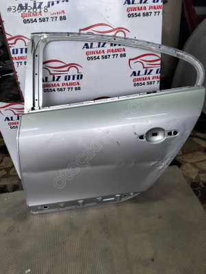 Renault fluence sol arka kapı