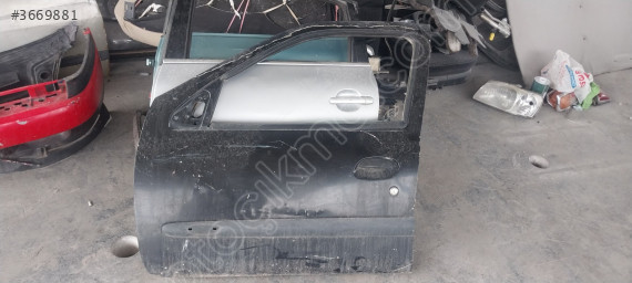 Renault Clio 2 Sol Ön Kapı