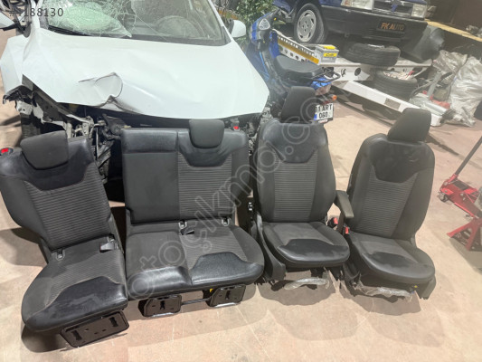 2023 Fort Courier Koltuk Takımı