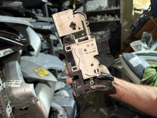 FORD TRANSİT SAĞ KAPI KİLİDİ ORJİNAL ÇIKMA TEMİZ