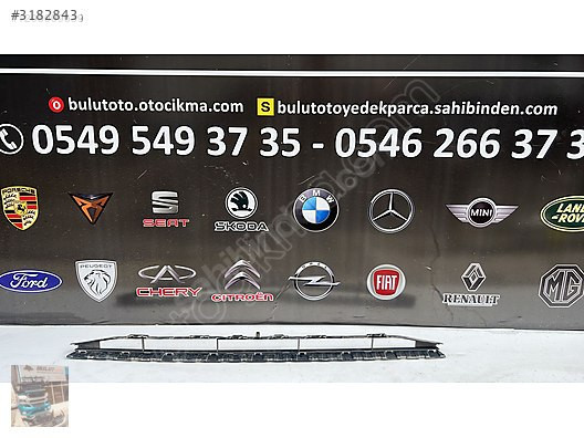 Audi A3 Sedan Ön Tampon Alt Orta Izgara 2016-2019 8V5807647B
