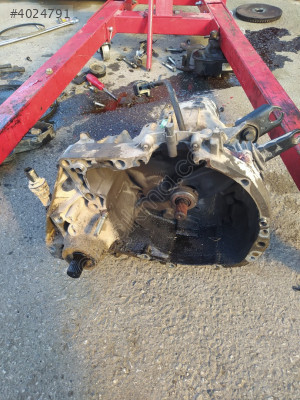 ÇIKMA RENAULT MEGANE 1 ŞANZIMAN
