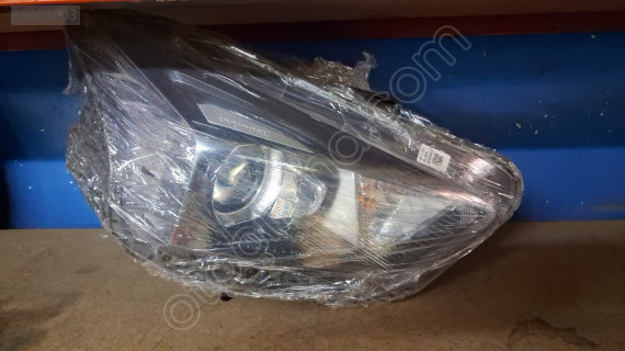 HYUNDAİ BAYON SAĞ FAR ORİJİNAL ÇIKMA 2021-2023