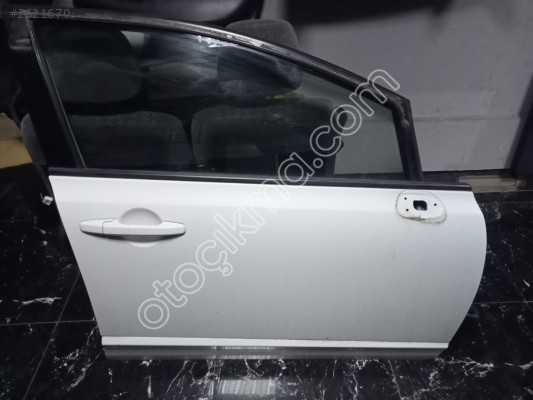 HONDA CIVIC 2007-2012 FD6 SAĞ ÖN KAPI