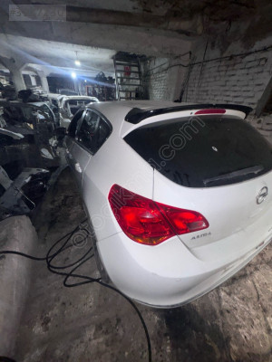 OPEL ASTRA J 1.4 TURBO  SOL ARKA STOP