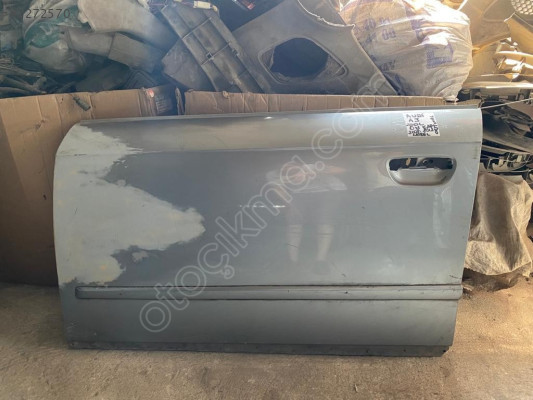 AUDİ A3 SOL ÖN KAPI ORJİNAL ÇIKMA TEMİZ 2008-2012 MODEL