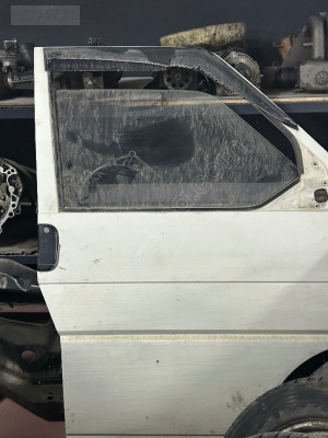 T4 ÇIKMA TEMİZ SAĞ KAPI