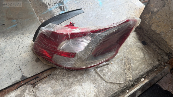 Peugeot 301 sağ arka stop