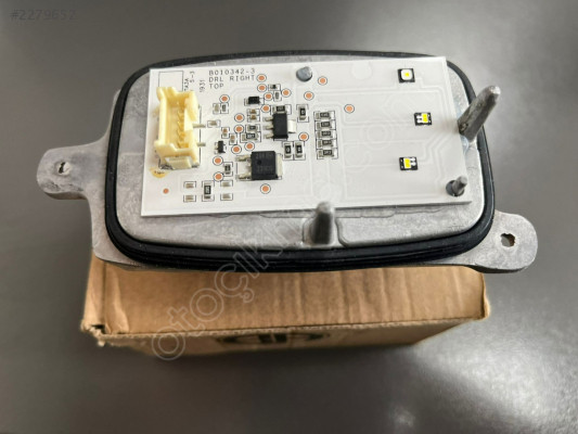 MEGANE 4 XENON FAR BEYNİ SAĞ OEM:285753299R