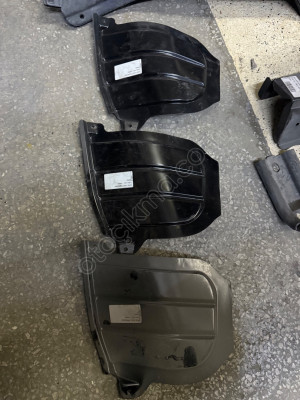 TRANSPORTER T5 SİLECEK TABLASI KAPAĞI 7H0805207A - 7H0805208
