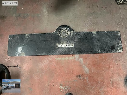 OTO CEMDEN ÇIKMA FİAT DOBLO 3 BAGAJ KAPAGI KAPLAMASI
