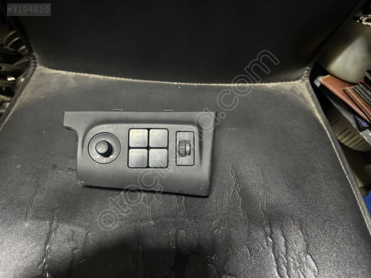 Peugeot 301 ayna ayar düğmesi