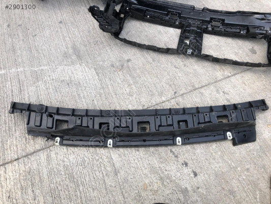 BMW 4 SERİ G22 ÖN TAMPON ALT BAĞLANTI BRAKETİ 51118081418