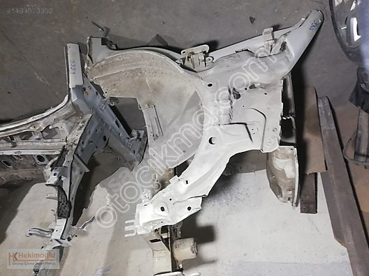 VW Transporter T5-T6 için Ön Sağ Şasi-Şase Parçası