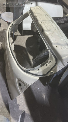 RENAULT CAPTUR BAGAJ KAPAĞI