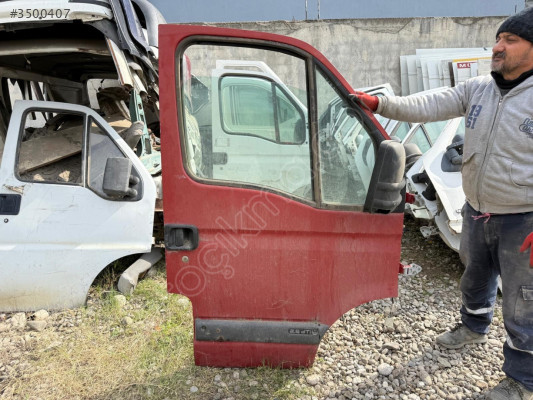 RENAULT MASTER SAĞ ÖN KAPI CAMI 98-05 MODEL