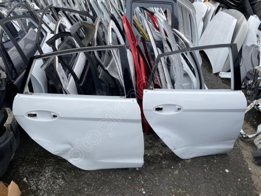 MİRİM OTODAN FORD FİESTA SAĞ ARKA KAPI
