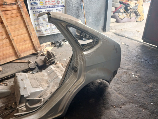 FORD FOCUS HATCBEK SOL ARKA ÇAMURLUK ÇIKMA