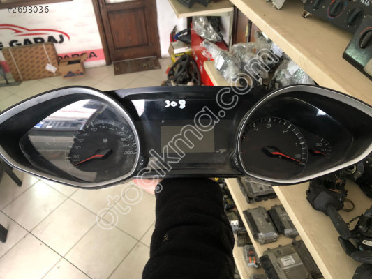 Peugeot 308 Kilometre Saati