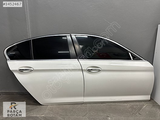 BMW G30 5 SERİSİ SAĞ ÖN VE ARKA HATASIZ KAPI (BEYAZ300)