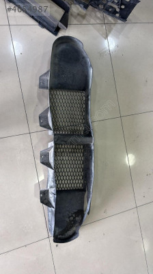 MASERATİ GRECALE  TAMPON RADYATÖR HAVA IZGARASI 670157174