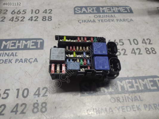 ÇIKMA RENAULT FLUENCE MEGANE 3 SİGORTA KUTUSU 252360003R
