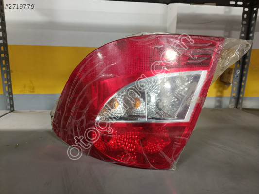 Renault Symbol Thalia Sağ Arka Stop OEM 8200700047
