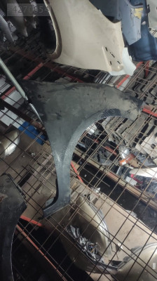 RENAULT CLİO 3 SAĞ ÖN ÇAMURLUK