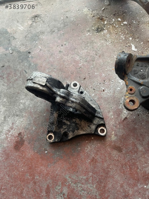 PEUGEOT 307 AKS TAKOZU KULAĞI ORJİNAL ÇIKMA PEJO
